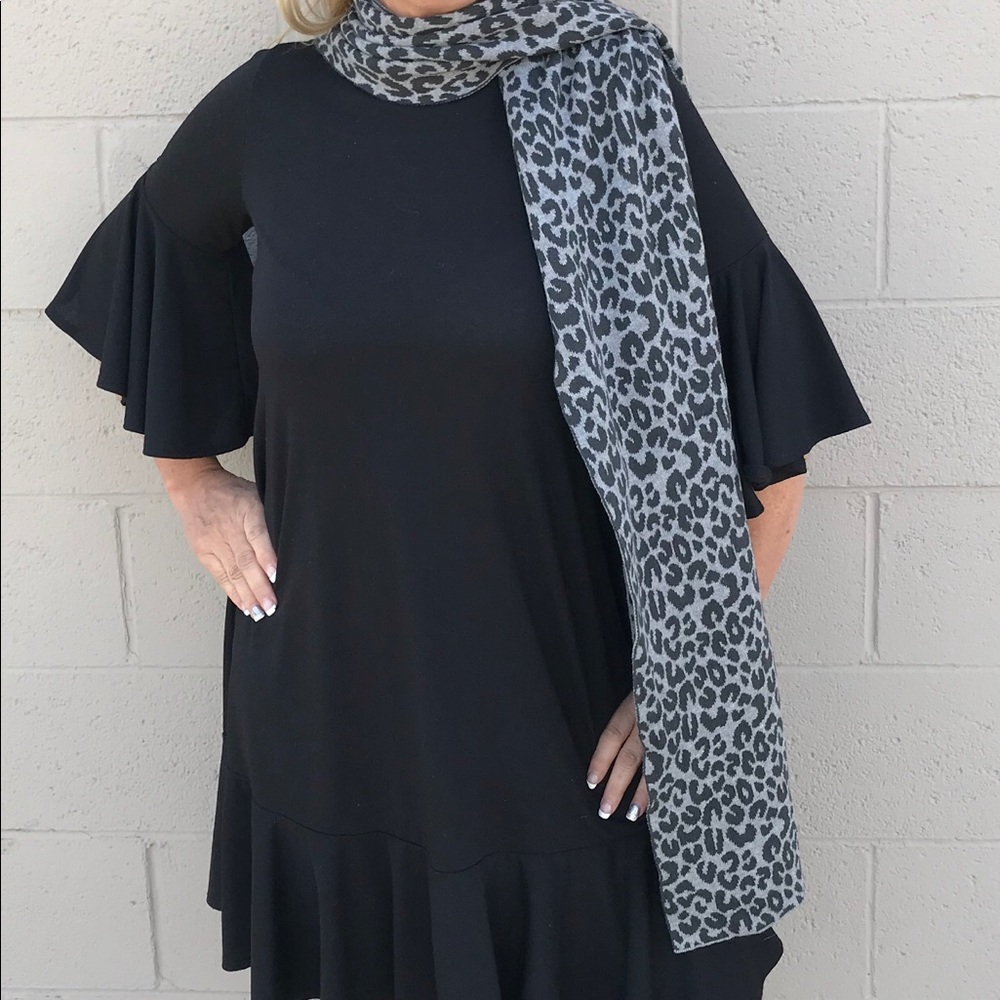 Black Grey Leopard Print Scarf New